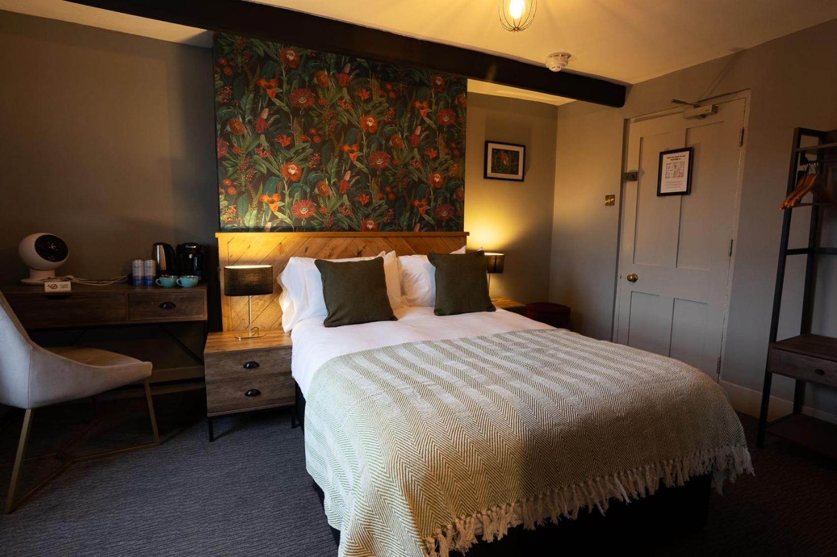 Old Mill Hotel 索尔兹伯里 外观 照片